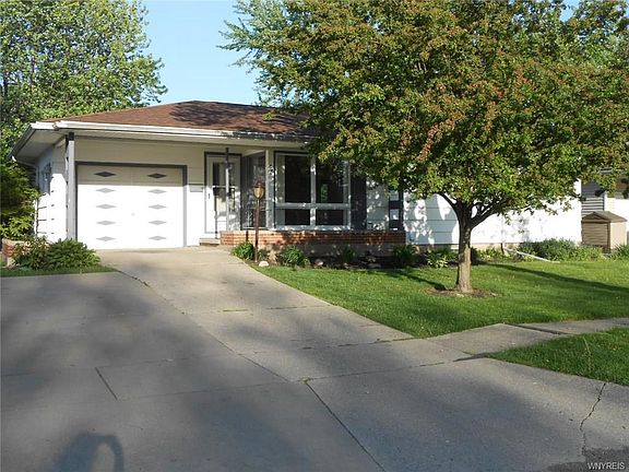 2nd image of 45 Westwood Dr