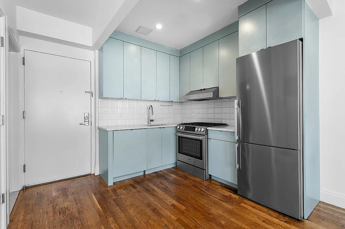 686 Mac Donough Street — Photo 4
