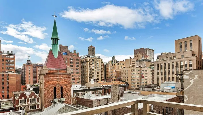 Rented by Keller Williams NYC | media 26