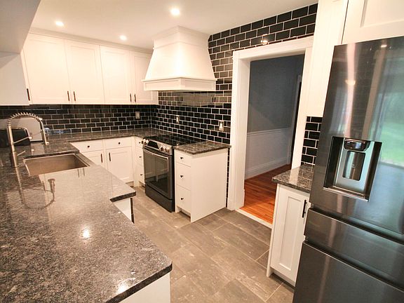 5th image of 48 W Burdick St