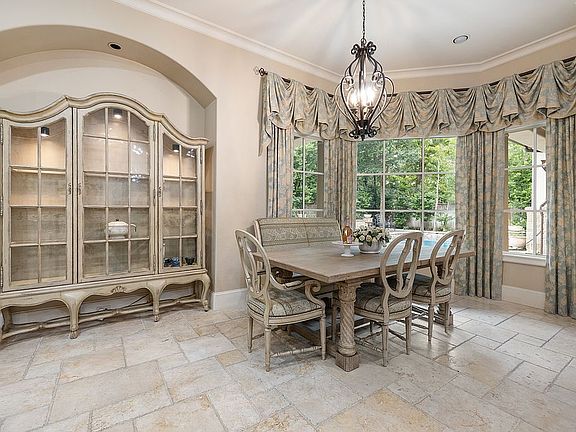 5th image of 7611 Brykerwoods Dr