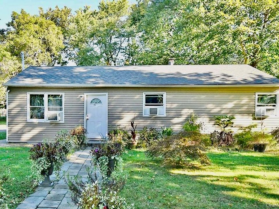 1st image of 71 Macarthur Avenue