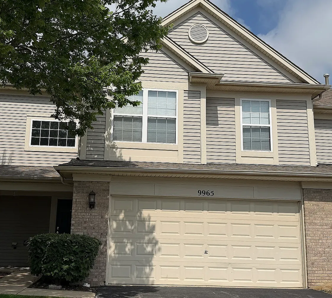 3 bed, 2.5 bath, 1607 sqft, $2,600 — Photo 1