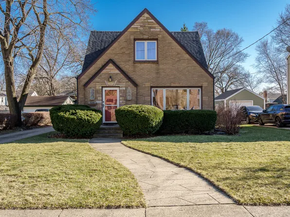 1656 Oakwood Ave, Beloit, WI 53511