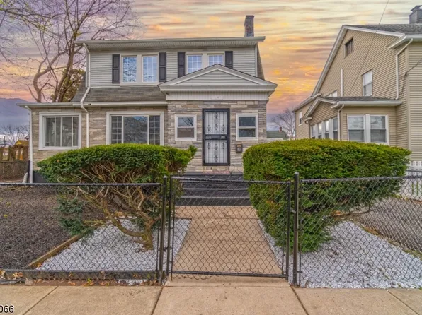 12 Grumman, Newark City, NJ 07112