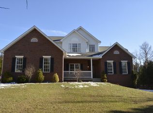 3203 Wildwood Trl, La Grange, KY 40031
