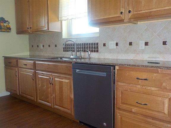 4th image of 667 Cedar Bluff Dr