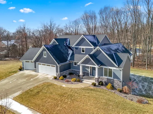 35 Arapaho Trl, Coldwater, MI 49036