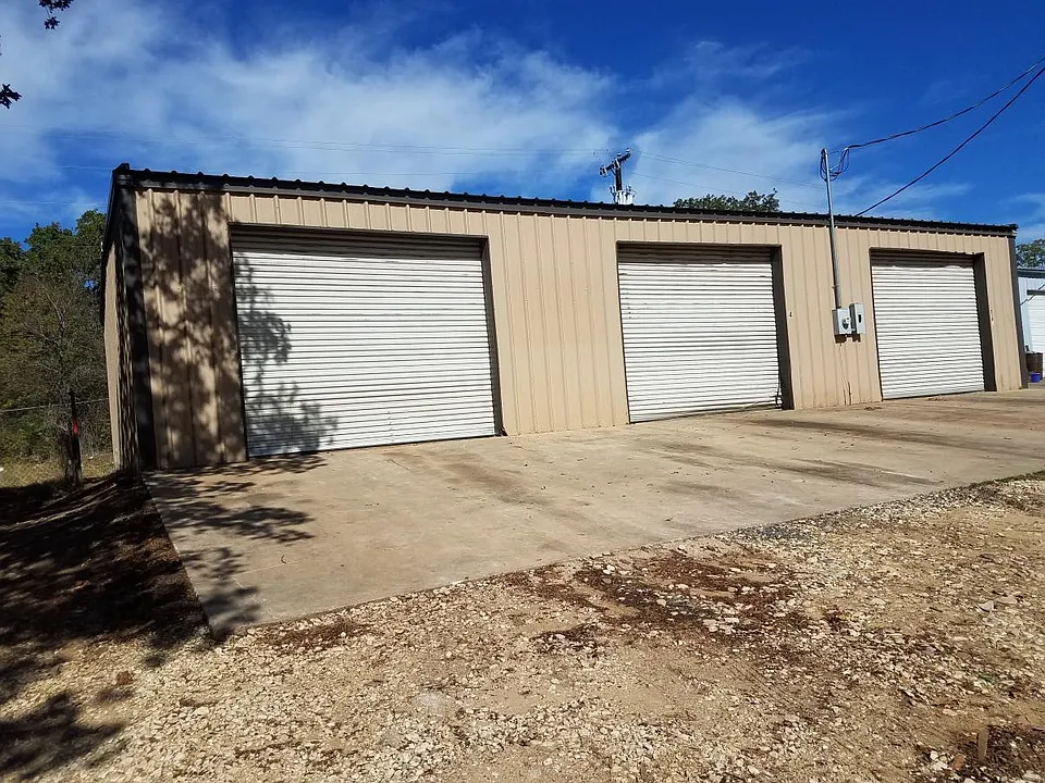 Front 506 N Mayhill