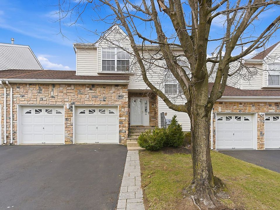 1st image of 44 Kingfisher Ct