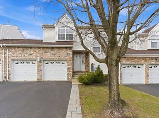 44 Kingfisher Ct, Marlboro, NJ 07746