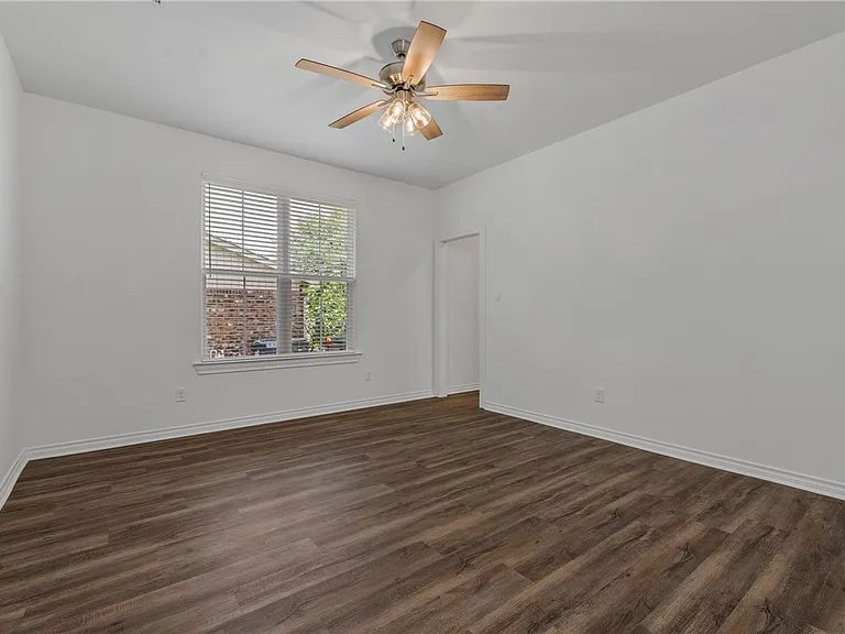 1220 Neal Pickett Dr — Photo 14