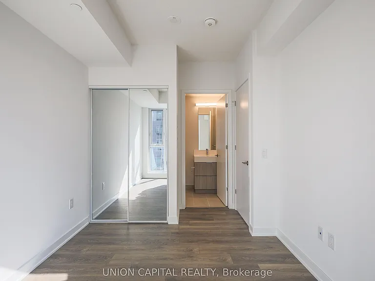 130 River St #902 — Photo 24