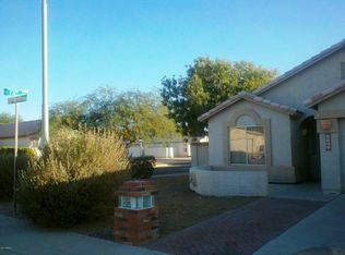 7355 W Peppertree Ln, Glendale, AZ 85303