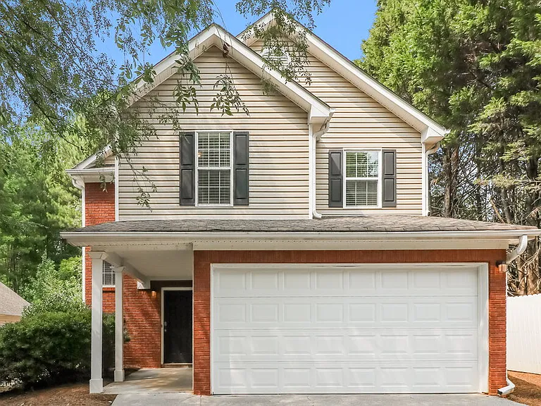 3242 Liberty Commons Dr NW — Photo 1