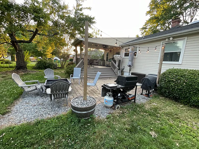 1405 Northbury Ave — Photo 2
