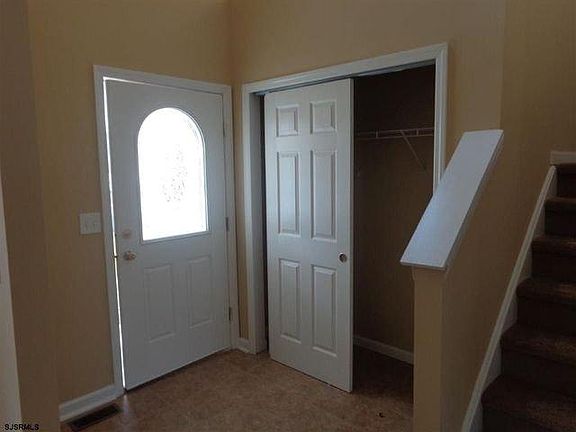 3rd image of 320 Meadows Dr