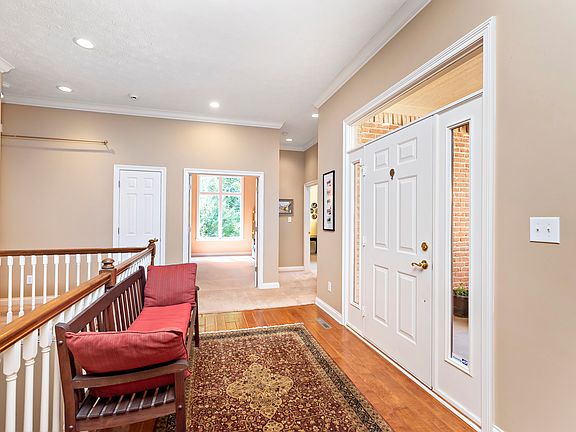 3rd image of 153 Summer Shade Ct
