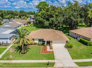 9919 Nicklaus Dr, New Port Richey, FL 34655