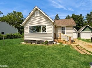 7432 South Dr, Wonder Lake, IL
