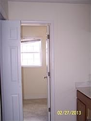 4th image of 534 Madison St