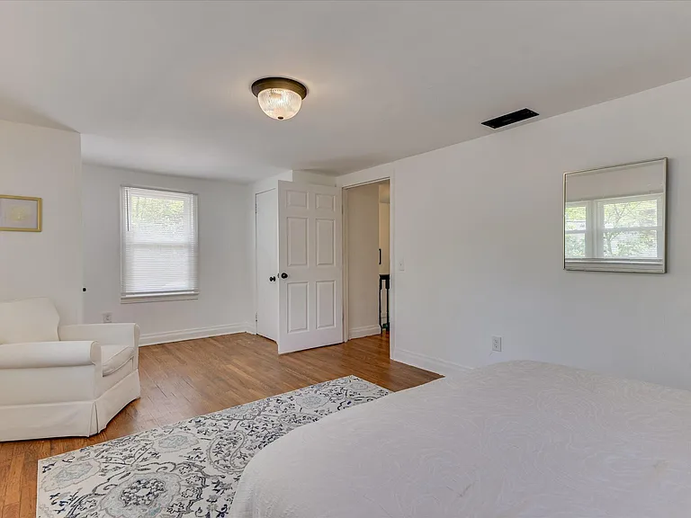 1532 Colleton Ave SE — Photo 14