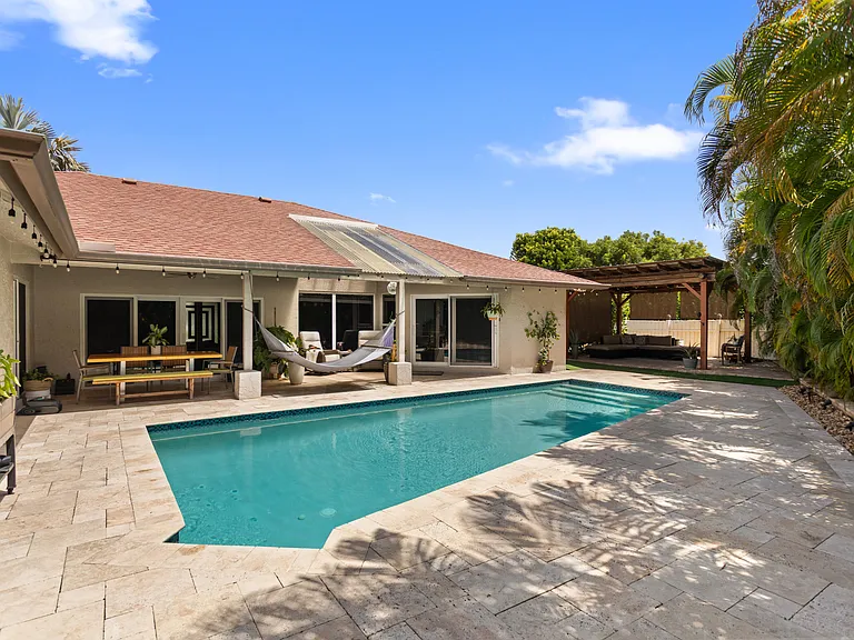 4050 NW 7th Ln — Photo 55