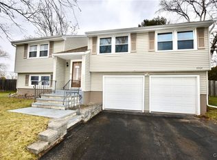 4964 Blacksmith Path, Liverpool, NY 13088