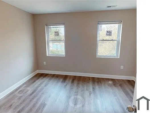 3 bed, $2,549 — Photo 4