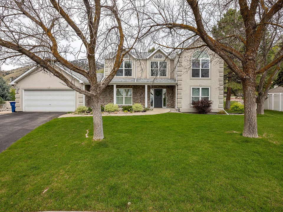 1st image of 105 Buckingham Dr