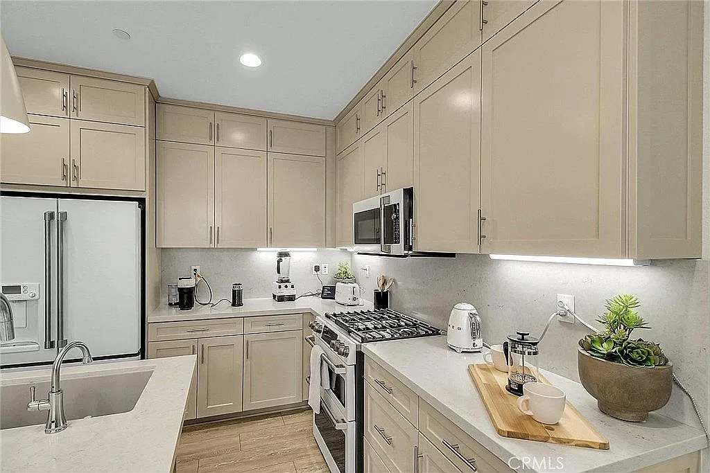 4 bed, 1538 sqft, $3,800 — Photo 4