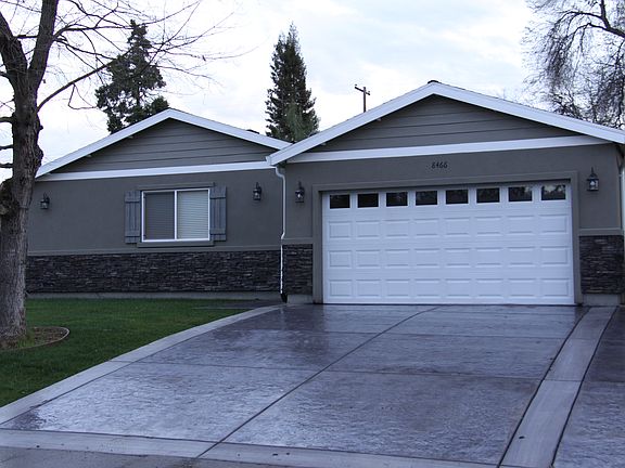 3rd image of 8466 Noel Dr