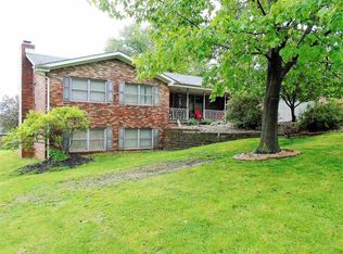 2087 N Lakeview Dr, Seymour, IN 47274
