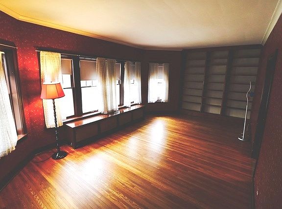 4th image of 10444 S Campbell Ave