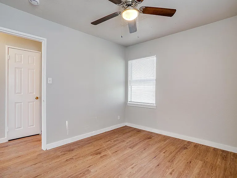 3417 S University Dr #C — Photo 14