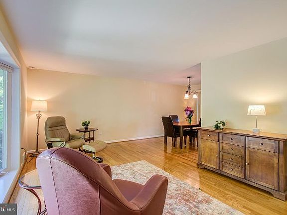 5th image of 14411 Woodcrest Dr