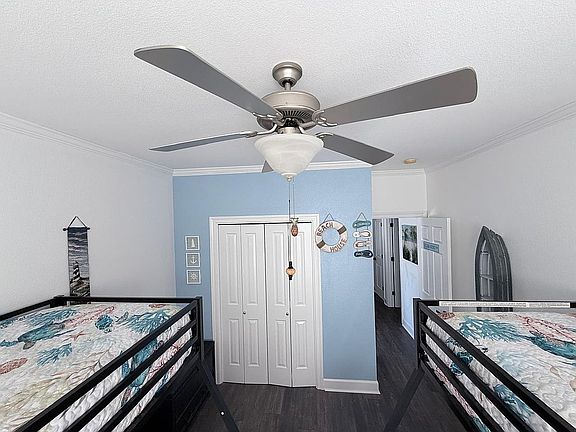 2nd image of 355 Driftwood Rd Unit 6