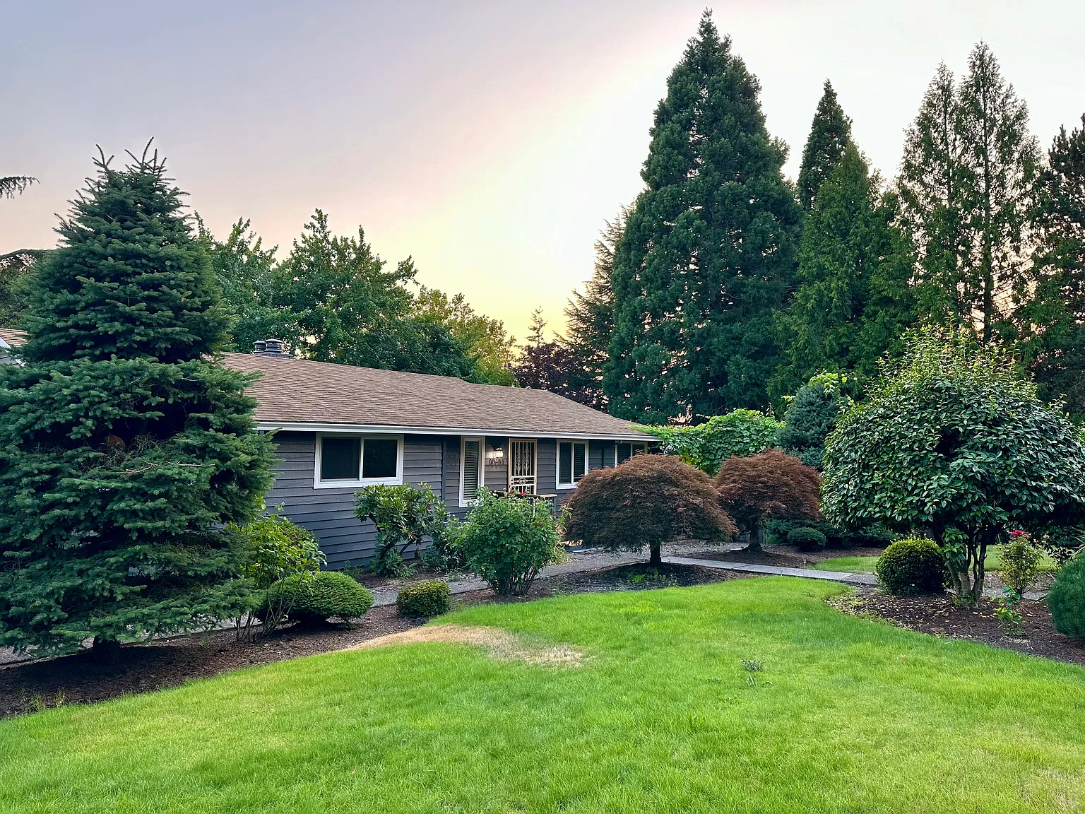 10681 SE Stevens Way — Photo 1