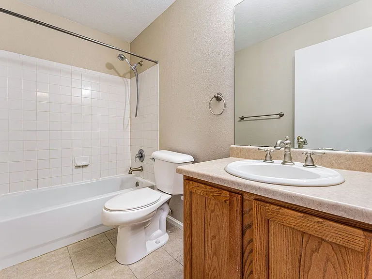 7940 S Kittredge Way — Photo 18