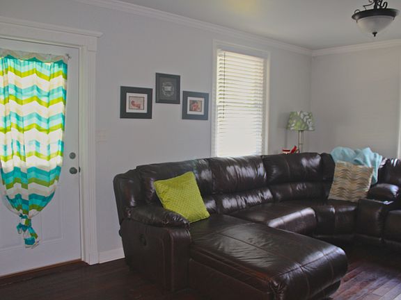3rd image of 1240 Morningside Cir
