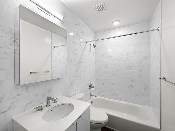 4th image of 1164 Greene Ave #3C