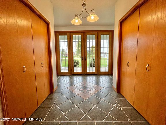 5th image of 15274 Sunset Hill Dr