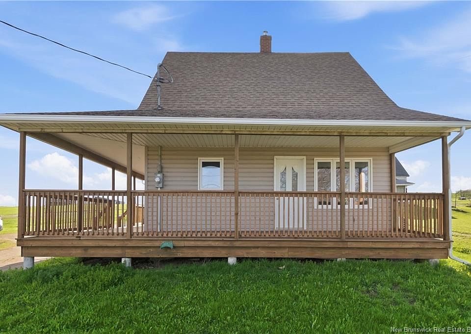 1st image of 380 Centrale St