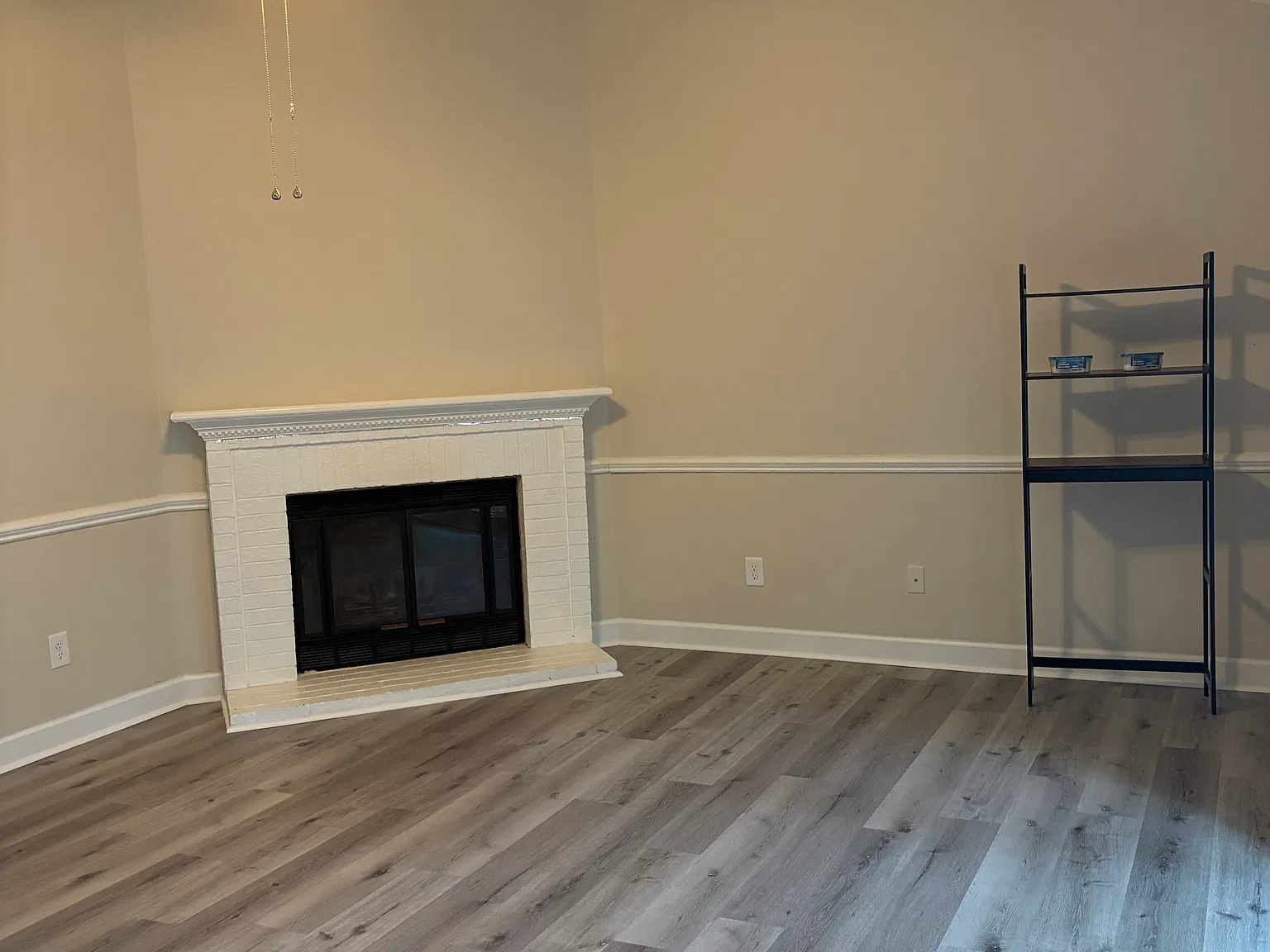 2 bed, 1044 sqft, $1,800 — Photo 4
