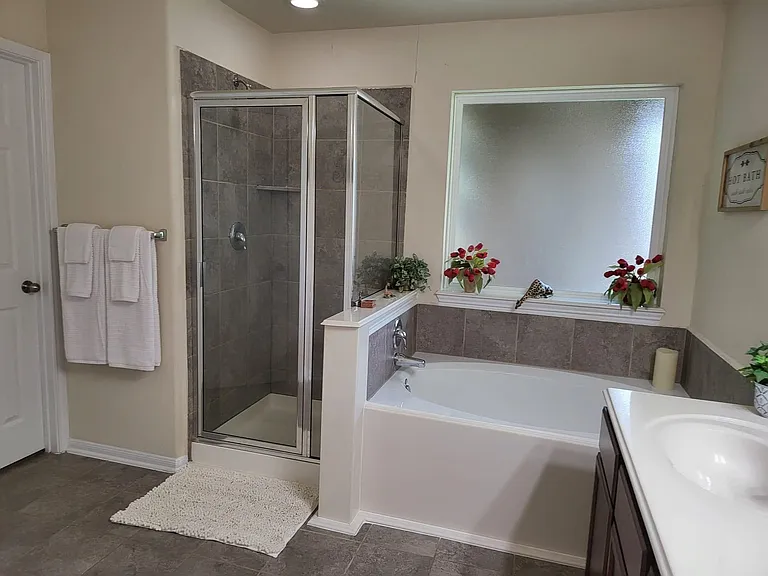 10739 Chestnut Path Way — Photo 6