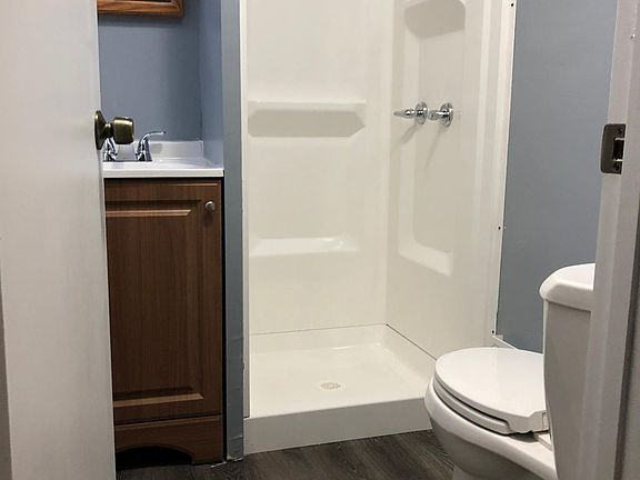 3rd image of 3198 W 44th St