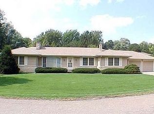 912 S 89th St, Omaha, NE 68114