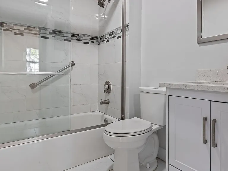 5236 Treetops Dr #L-104 — Photo 17