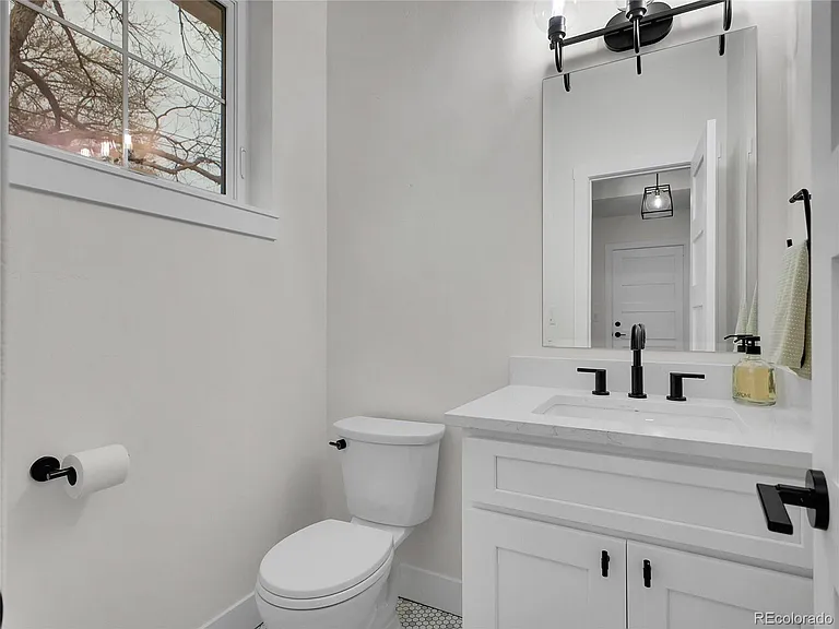 4640 W 39th Ave — Photo 10