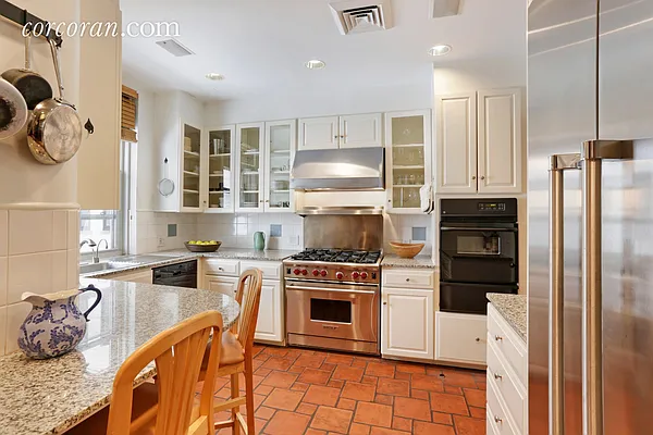 Sold by Corcoran | media 22